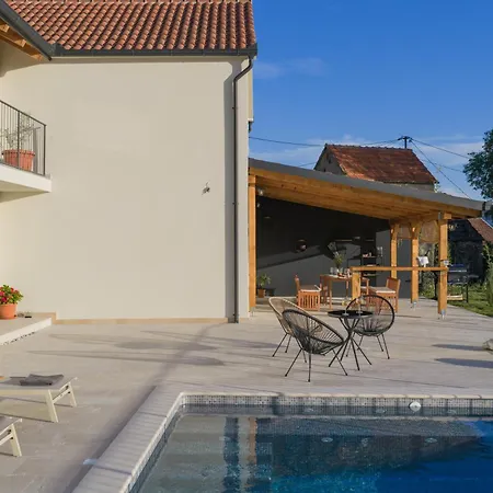 Villa Twin Lakes Hrvace