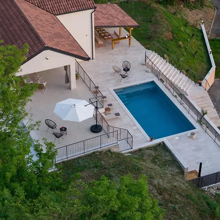 Twin Lakes Villa Hrvace